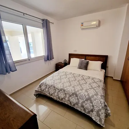 Ground Floor One Bedroom B2, 3 Pools, Free Wifi Peyia