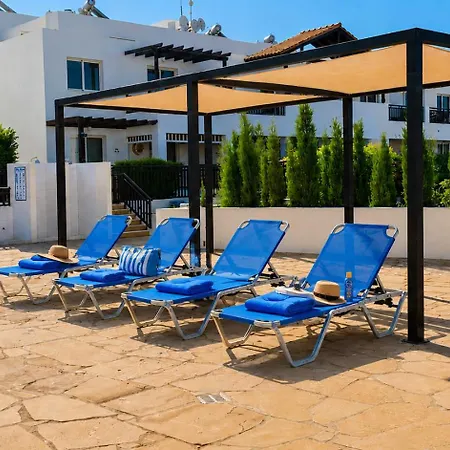 Apartment Ground Floor One Bedroom B2, 3 Pools, Free Wifi *